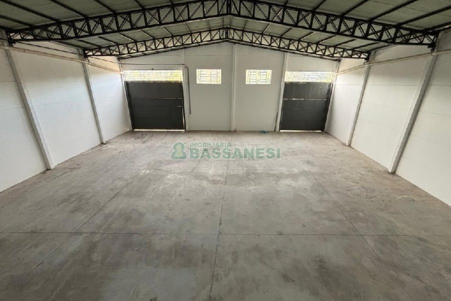 Pavilhão com 600m², no bairro São Ciro em Caxias do Sul para Alugar