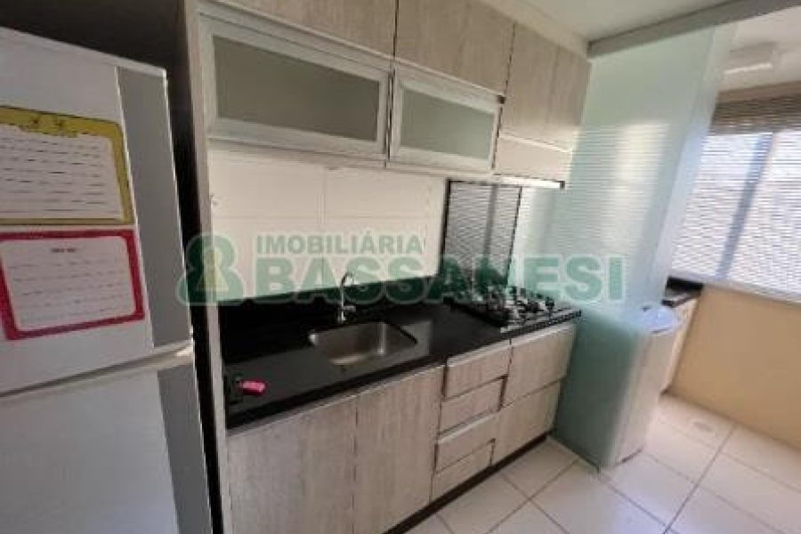 Apartamento com 48m², 2 dormitórios, no bairro Marechal Floriano em Caxias do Sul para Comprar