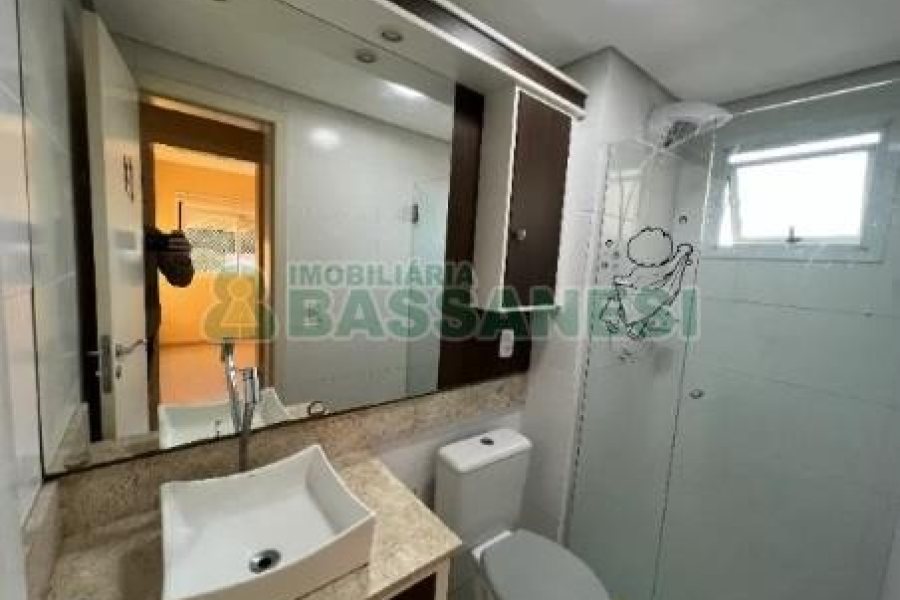 Apartamento com 48m², 2 dormitórios, no bairro Marechal Floriano em Caxias do Sul para Comprar