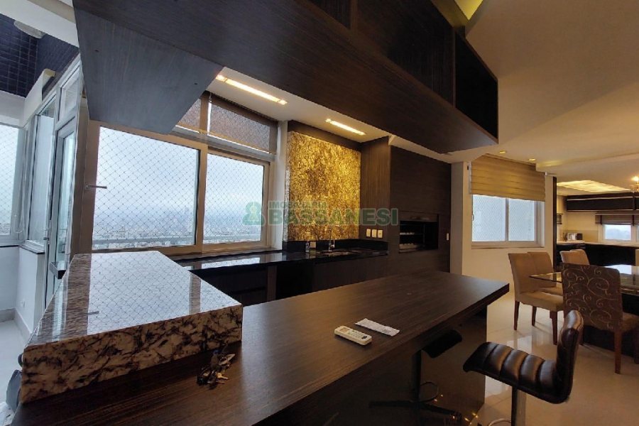 Apto Mobiliado com 393m², 5 dormitórios, 4 vagas, no bairro São Pelegrino em Caxias do Sul para Alugar