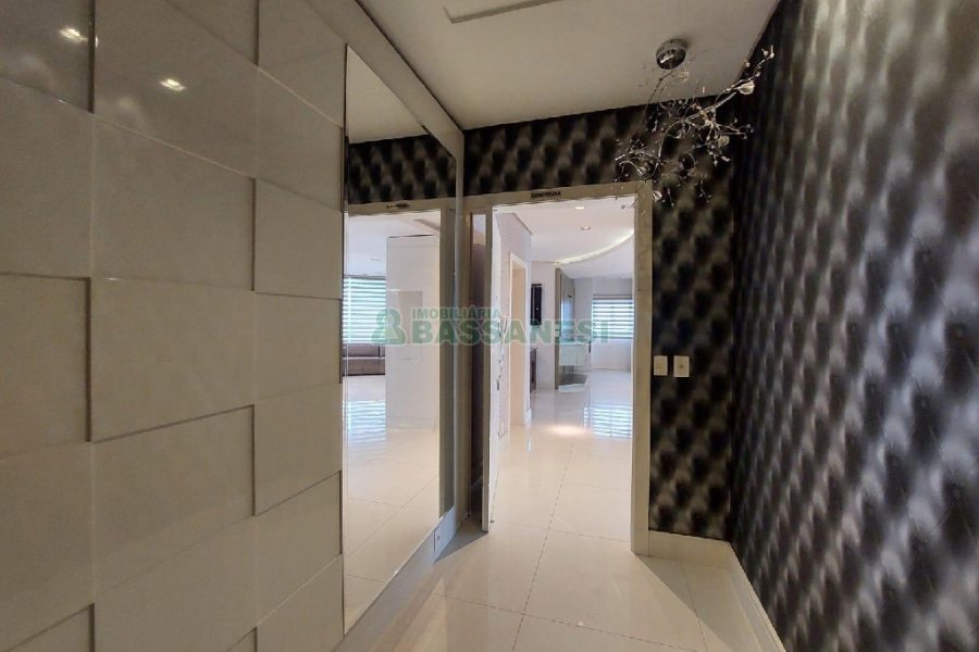 Apto Mobiliado com 393m², 5 dormitórios, 4 vagas, no bairro São Pelegrino em Caxias do Sul para Alugar