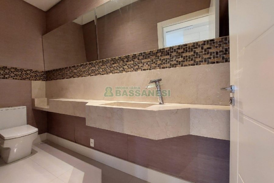 Apto Mobiliado com 393m², 5 dormitórios, 4 vagas, no bairro São Pelegrino em Caxias do Sul para Alugar
