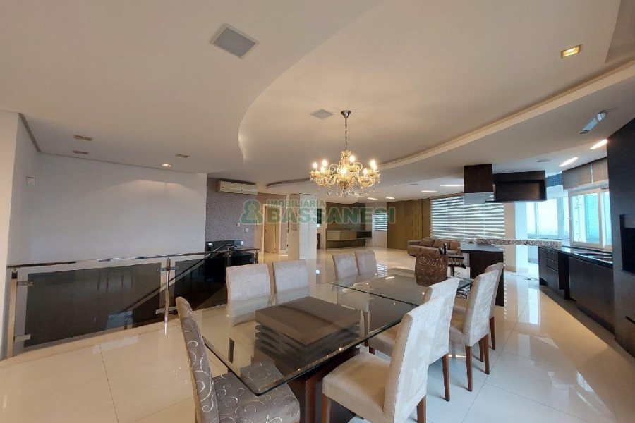 Apto Mobiliado com 393m², 5 dormitórios, 4 vagas, no bairro São Pelegrino em Caxias do Sul para Alugar