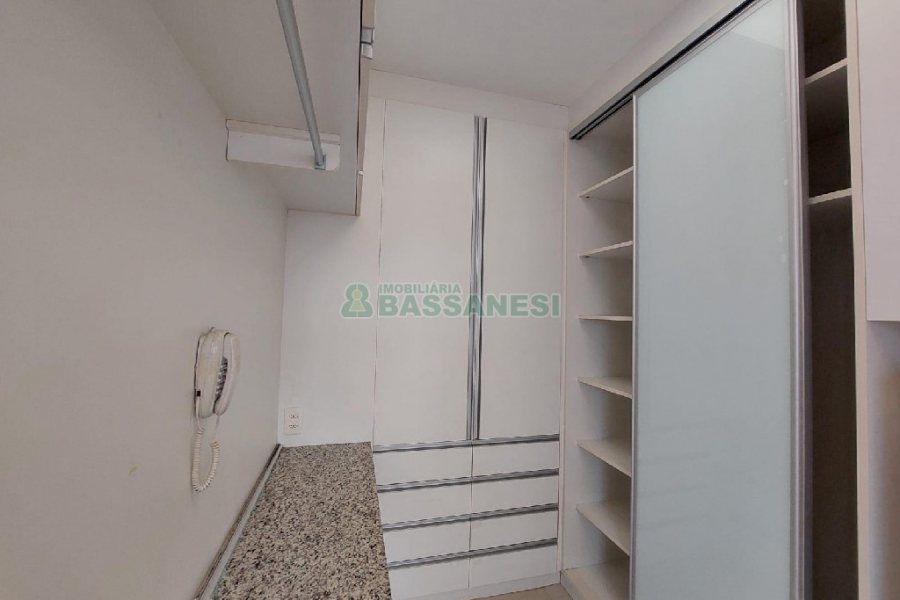 Apto Mobiliado com 393m², 5 dormitórios, 4 vagas, no bairro São Pelegrino em Caxias do Sul para Alugar