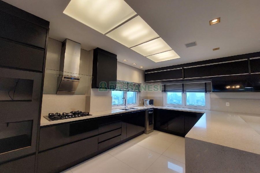 Apto Mobiliado com 393m², 5 dormitórios, 4 vagas, no bairro São Pelegrino em Caxias do Sul para Alugar