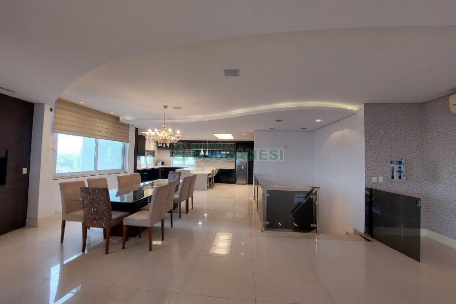 Apto Mobiliado com 393m², 5 dormitórios, 4 vagas, no bairro São Pelegrino em Caxias do Sul para Alugar