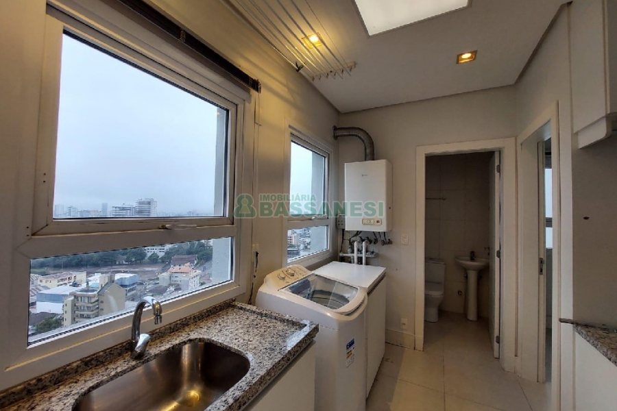 Apto Mobiliado com 393m², 5 dormitórios, 4 vagas, no bairro São Pelegrino em Caxias do Sul para Alugar