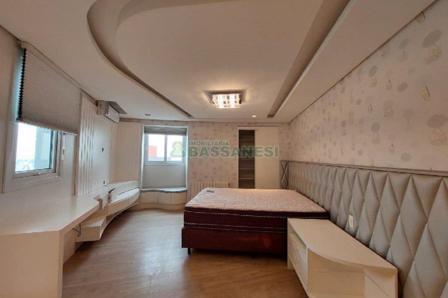 Apto Mobiliado com 393m², 5 dormitórios, 4 vagas, no bairro São Pelegrino em Caxias do Sul para Alugar