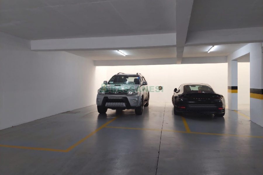 Apto Mobiliado com 393m², 5 dormitórios, 4 vagas, no bairro São Pelegrino em Caxias do Sul para Alugar