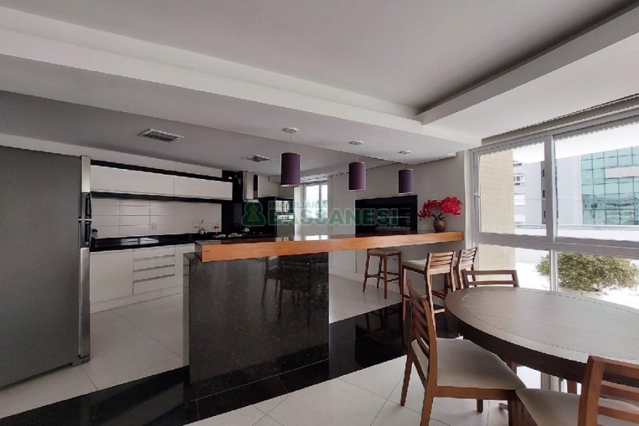 Apto Mobiliado com 393m², 5 dormitórios, 4 vagas, no bairro São Pelegrino em Caxias do Sul para Alugar