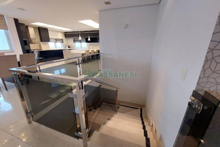 Apto Mobiliado com 393m², 5 dormitórios, 4 vagas, no bairro São Pelegrino em Caxias do Sul para Alugar