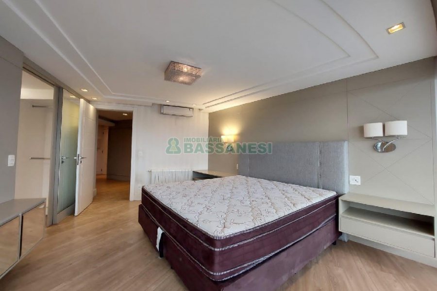 Apto Mobiliado com 393m², 5 dormitórios, 4 vagas, no bairro São Pelegrino em Caxias do Sul para Alugar