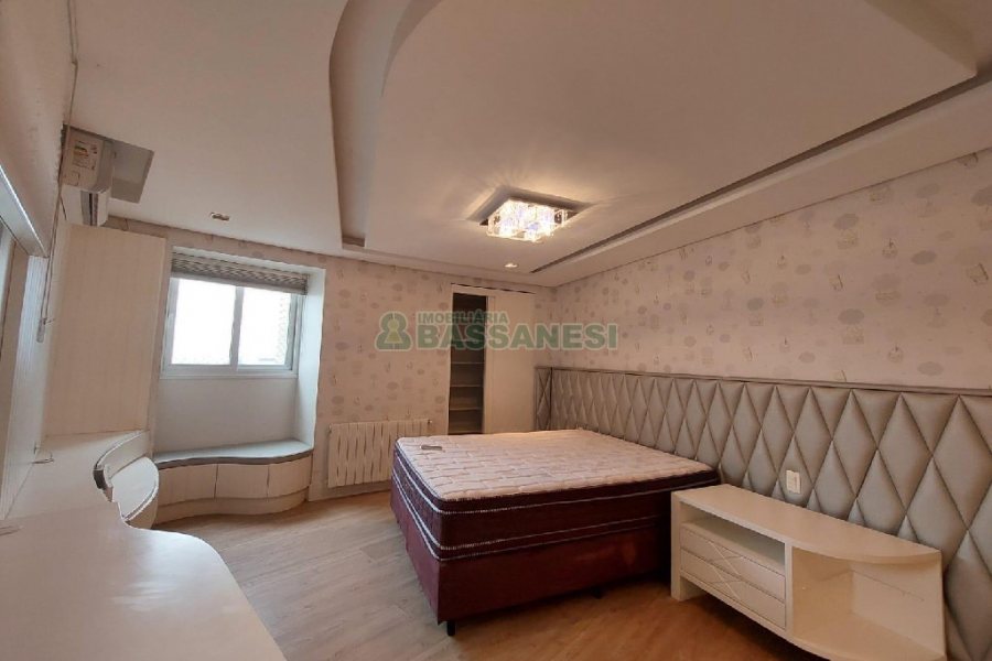 Apto Mobiliado com 393m², 5 dormitórios, 4 vagas, no bairro São Pelegrino em Caxias do Sul para Alugar