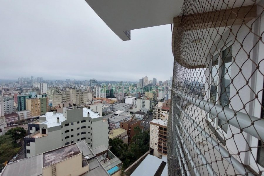 Apto Mobiliado com 393m², 5 dormitórios, 4 vagas, no bairro São Pelegrino em Caxias do Sul para Alugar