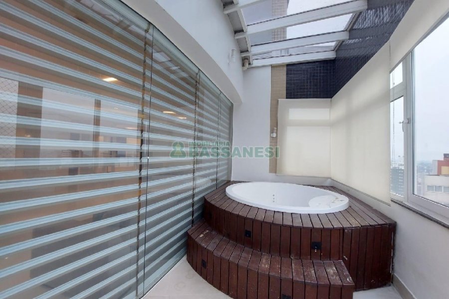 Apto Mobiliado com 393m², 5 dormitórios, 4 vagas, no bairro São Pelegrino em Caxias do Sul para Alugar