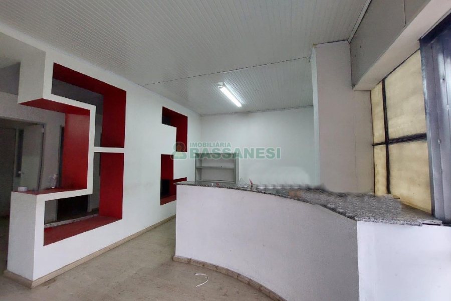 Pavilhão com 1232m², no bairro Pioneiro em Caxias do Sul para Alugar