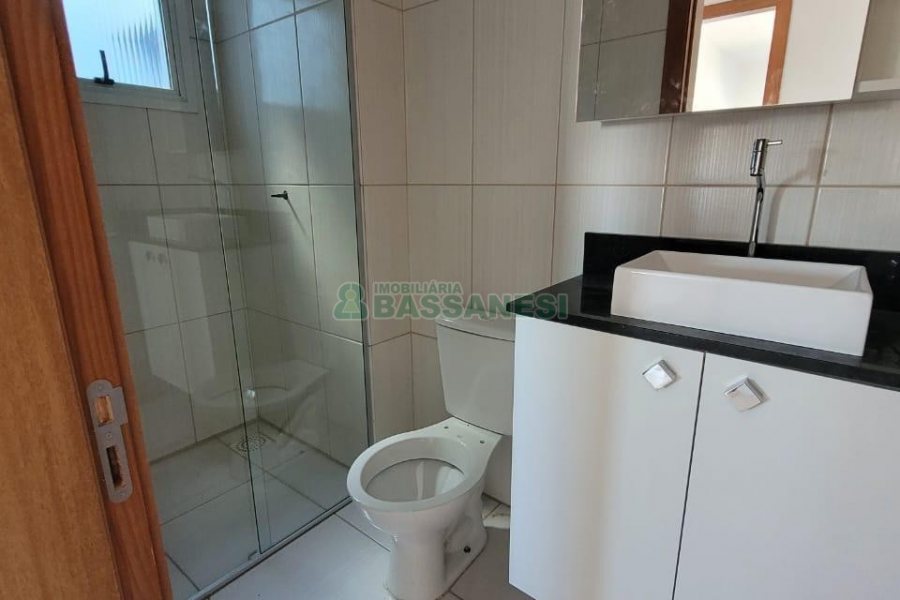Apartamento com 63m², 2 dormitórios, 1 vaga, no bairro Esplanada em Caxias do Sul para Alugar