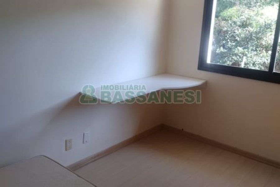 Apartamento com 90m², 3 dormitórios, 2 vagas, no bairro Colina Sorriso em Caxias do Sul para Comprar