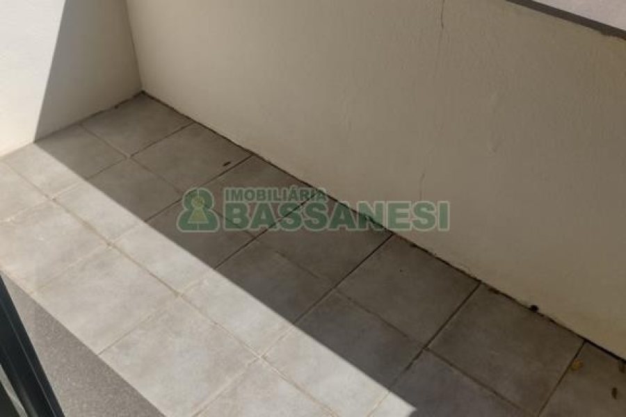 Apartamento com 90m², 3 dormitórios, 2 vagas, no bairro Colina Sorriso em Caxias do Sul para Comprar