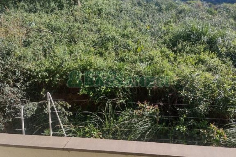 Apartamento com 90m², 3 dormitórios, 2 vagas, no bairro Colina Sorriso em Caxias do Sul para Comprar