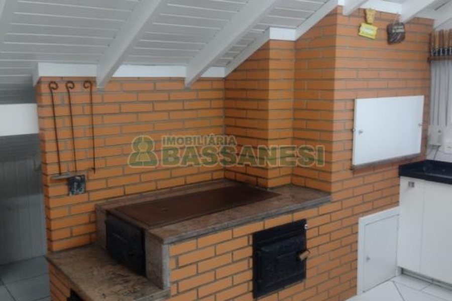 Apartamento com 90m², 3 dormitórios, 2 vagas, no bairro Colina Sorriso em Caxias do Sul para Comprar