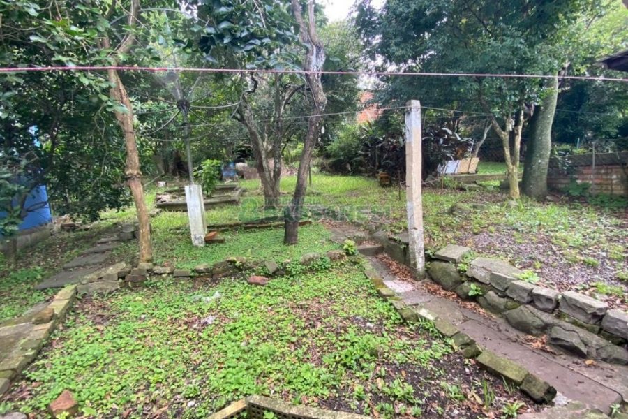 Casa com 45m², 2 dormitórios, no bairro Rio Branco em Caxias do Sul para Comprar