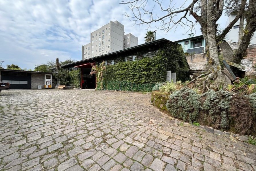 Pavilhão com 450m², no bairro Bela Vista em Caxias do Sul para Alugar