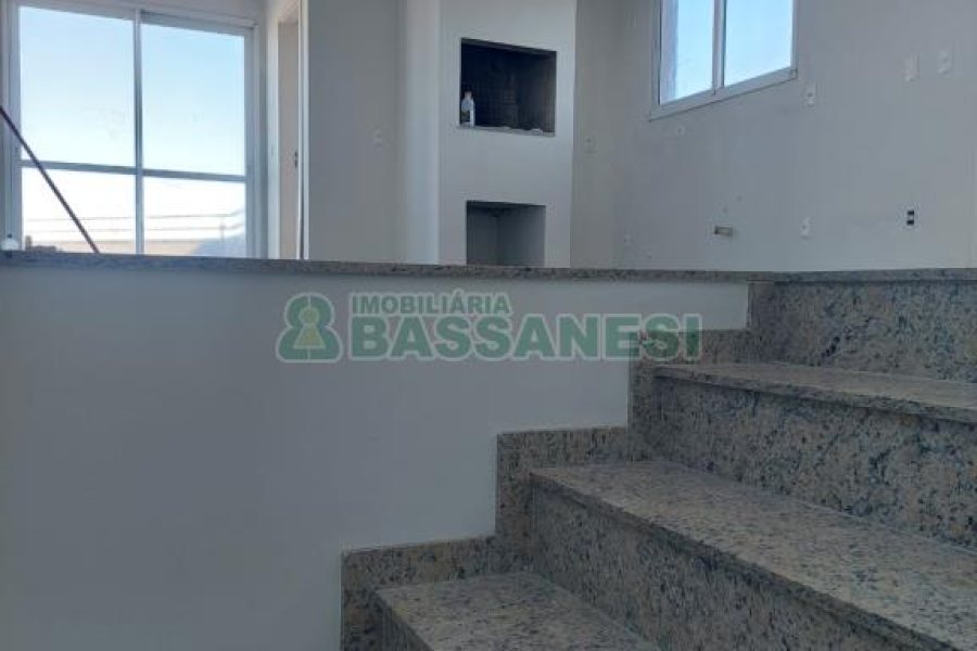 Apto/Cobertura com 193m², 3 dormitórios, 3 vagas, no bairro Cinqüentenário em Caxias do Sul para Comprar