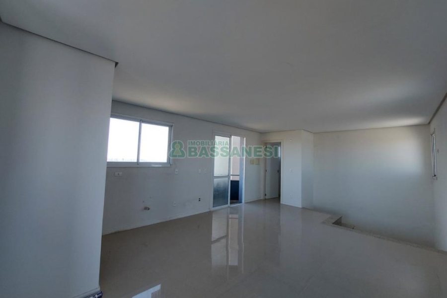 Apto/Cobertura com 193m², 3 dormitórios, 3 vagas, no bairro Cinqüentenário em Caxias do Sul para Comprar