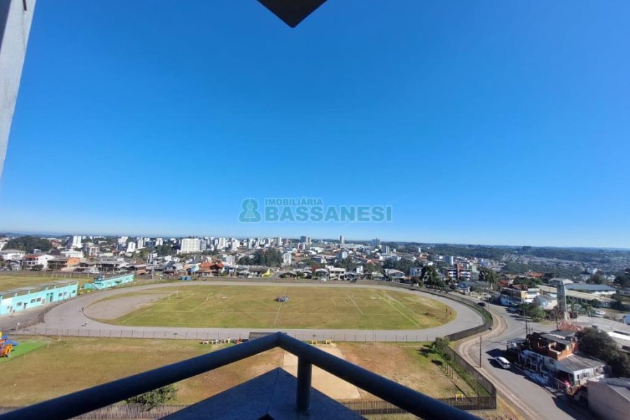 Apto/Cobertura com 193m², 3 dormitórios, 3 vagas, no bairro Cinqüentenário em Caxias do Sul para Comprar