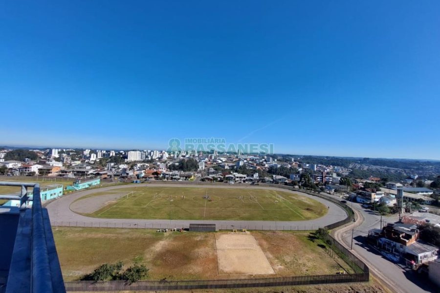 Apto/Cobertura com 193m², 3 dormitórios, 3 vagas, no bairro Cinqüentenário em Caxias do Sul para Comprar