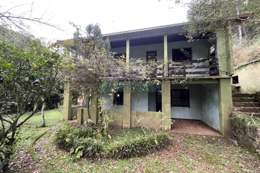 Chácara com 120m², 3 dormitórios, no bairro Parada Cristal em Caxias do Sul para Comprar