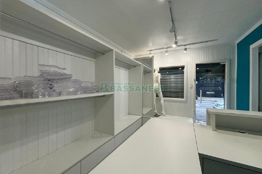 Casa Comercial com 98m², 2 vagas, no bairro Pio X em Caxias do Sul para Alugar