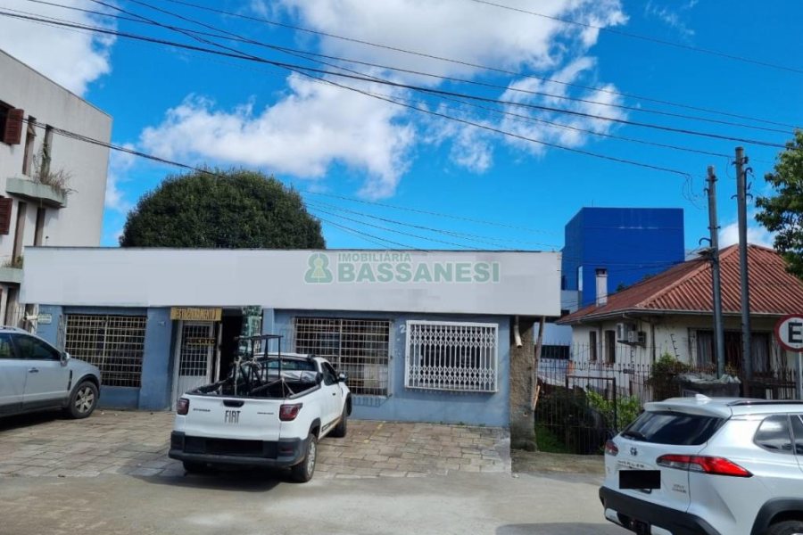 Casa, 2 dormitórios, no bairro Pio X em Caxias do Sul para Comprar