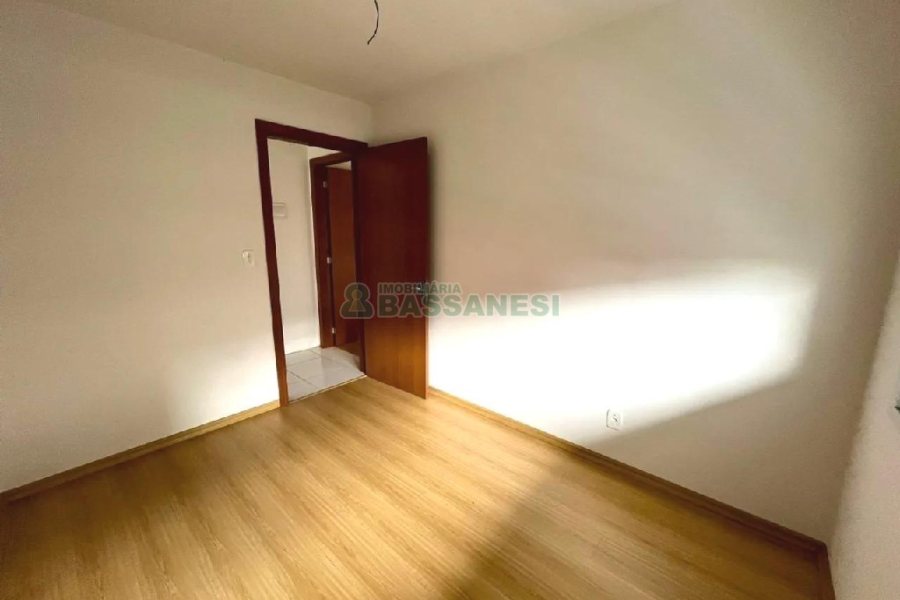 Apartamento com 58m², 2 dormitórios, 1 vaga, no bairro Esplanada em Caxias do Sul para Alugar