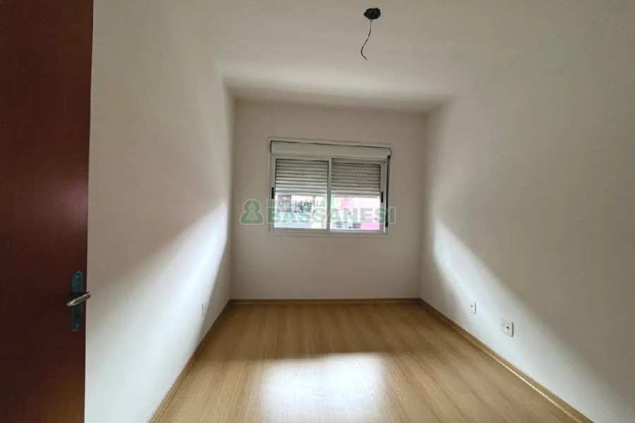 Apartamento com 58m², 2 dormitórios, 1 vaga, no bairro Esplanada em Caxias do Sul para Alugar