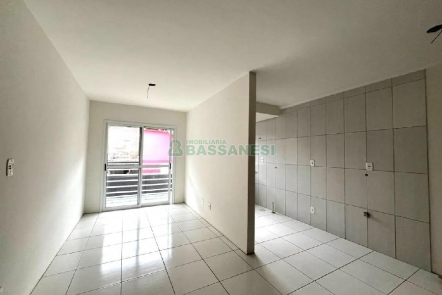 Apartamento com 60m², 2 dormitórios, 1 vaga, no bairro Esplanada em Caxias do Sul para Alugar