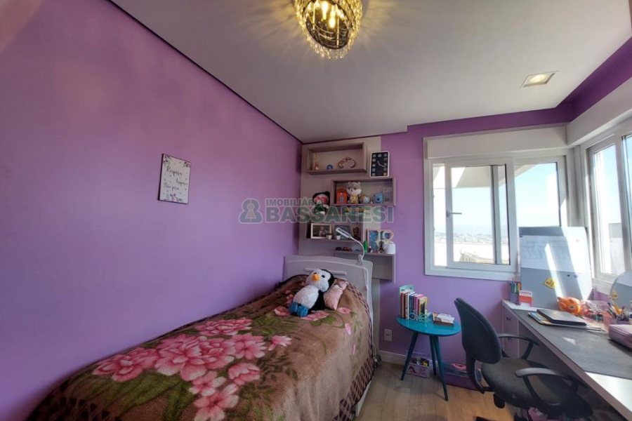 Apartamento com 314m², 3 dormitórios, 3 vagas, no bairro Rio Branco em Caxias do Sul para Comprar