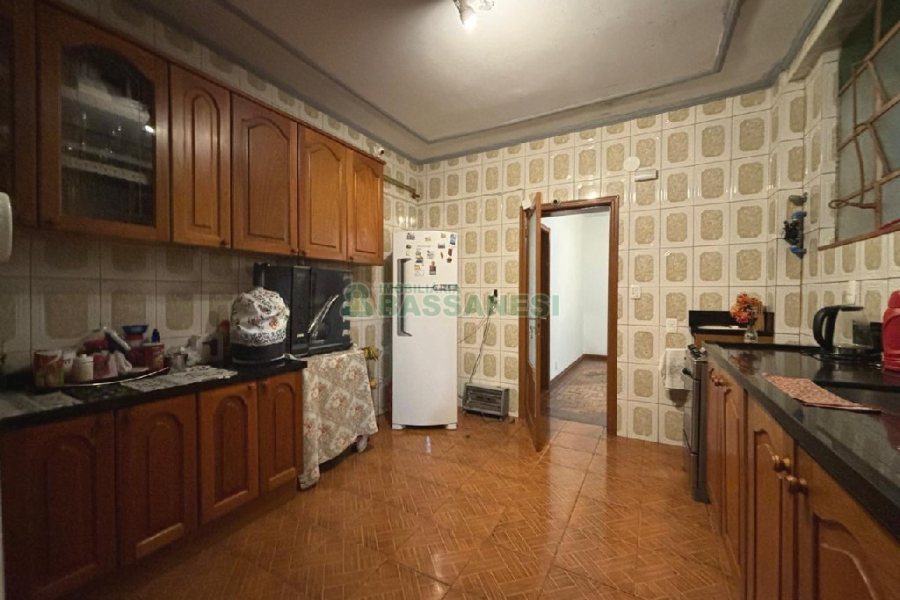 Apto Mobiliado com 285m², 4 dormitórios, 1 vaga, no bairro Centro em Caxias do Sul para Alugar ou Comprar