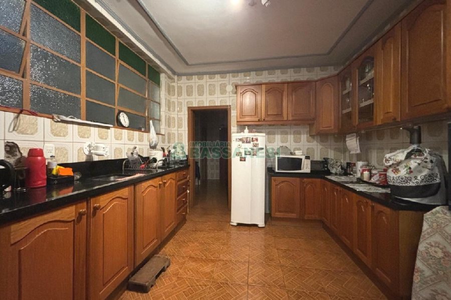 Apto Mobiliado com 285m², 4 dormitórios, 1 vaga, no bairro Centro em Caxias do Sul para Alugar ou Comprar