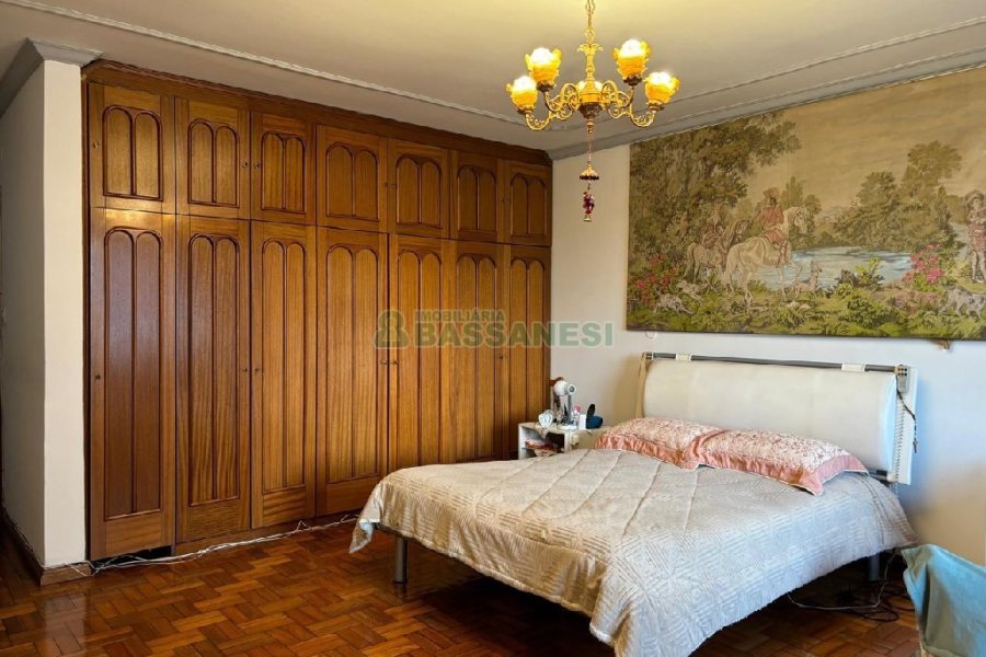 Apto Mobiliado com 285m², 4 dormitórios, 1 vaga, no bairro Centro em Caxias do Sul para Alugar ou Comprar