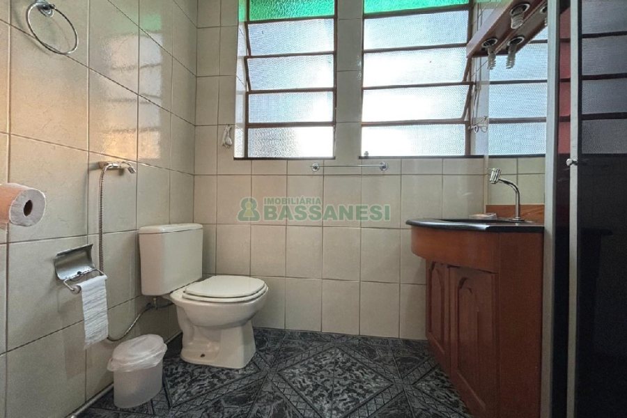 Apto Mobiliado com 285m², 4 dormitórios, 1 vaga, no bairro Centro em Caxias do Sul para Alugar ou Comprar