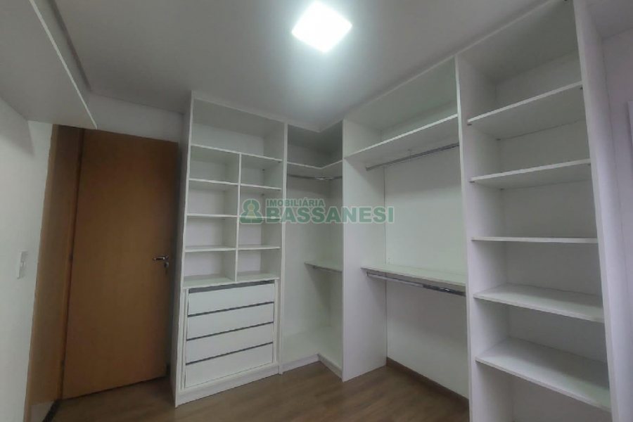 Apartamento com 60m², 2 dormitórios, 1 vaga, no bairro Vila Verde em Caxias do Sul para Alugar