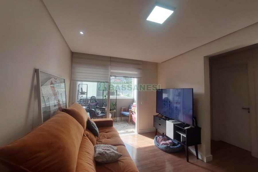 Apartamento com 81m², 2 dormitórios, 2 vagas, no bairro Jardim América em Caxias do Sul para Comprar