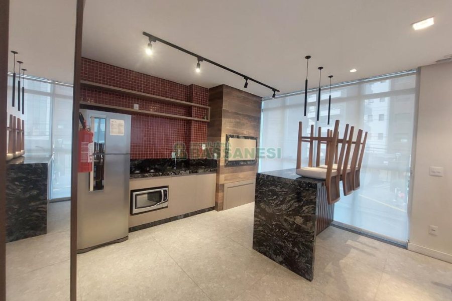 Apartamento com 81m², 2 dormitórios, 2 vagas, no bairro Jardim América em Caxias do Sul para Comprar