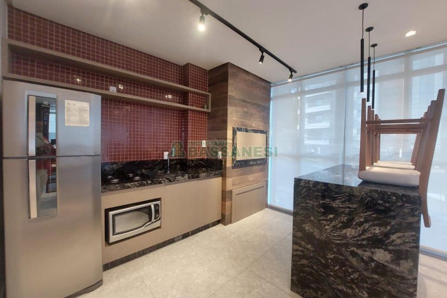 Apartamento com 81m², 2 dormitórios, 2 vagas, no bairro Jardim América em Caxias do Sul para Comprar