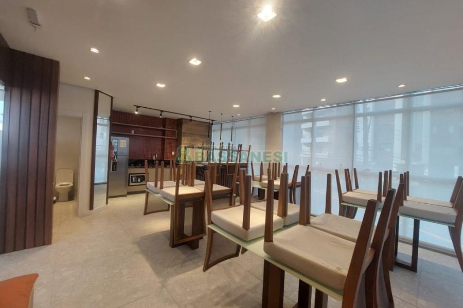 Apartamento com 81m², 2 dormitórios, 2 vagas, no bairro Jardim América em Caxias do Sul para Comprar