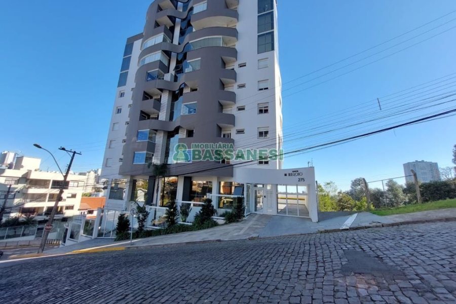 Apartamento com 81m², 2 dormitórios, 2 vagas, no bairro Jardim América em Caxias do Sul para Comprar