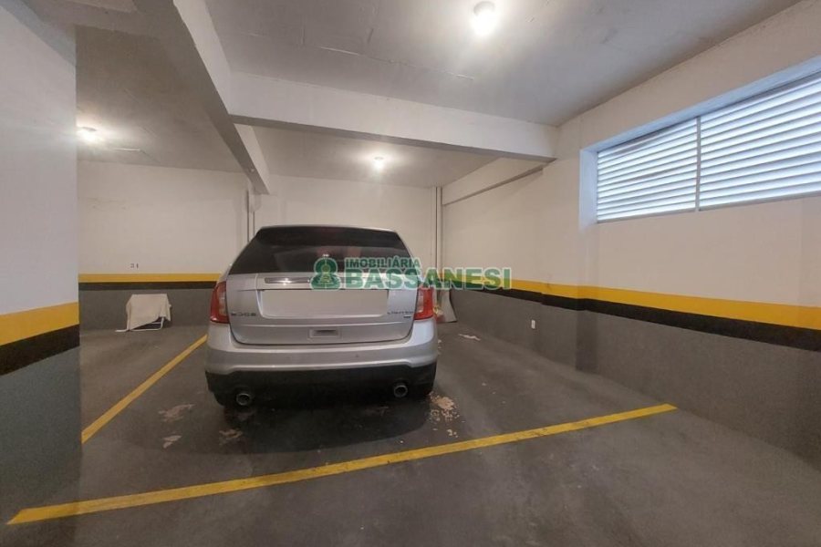 Apartamento com 81m², 2 dormitórios, 2 vagas, no bairro Jardim América em Caxias do Sul para Comprar