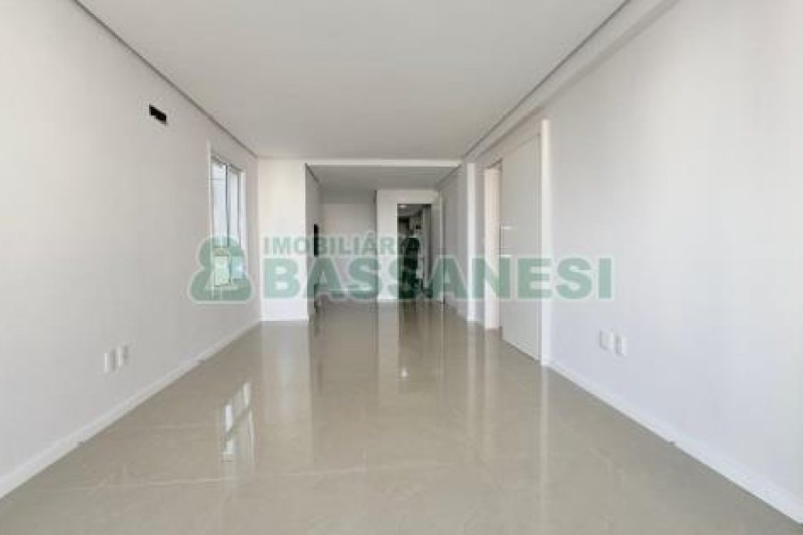 Apartamento com 108m², 3 dormitórios, 2 vagas, no bairro Panazzolo em Caxias do Sul para Comprar